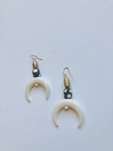 Load image into Gallery viewer, Ulla Earrings