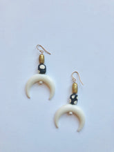 Load image into Gallery viewer, Ulla Earrings